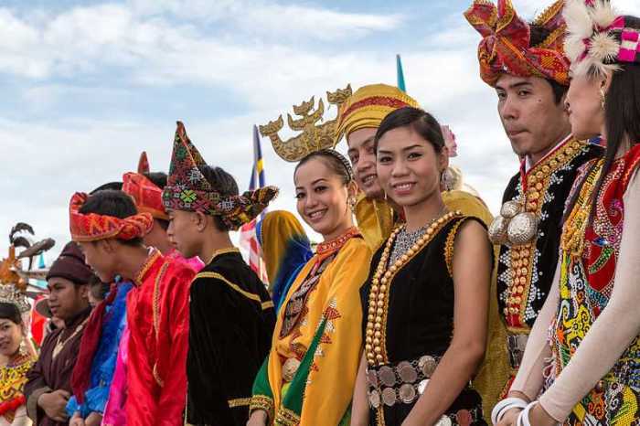 Pakaian Adat Melayu Untuk Acara Resmi